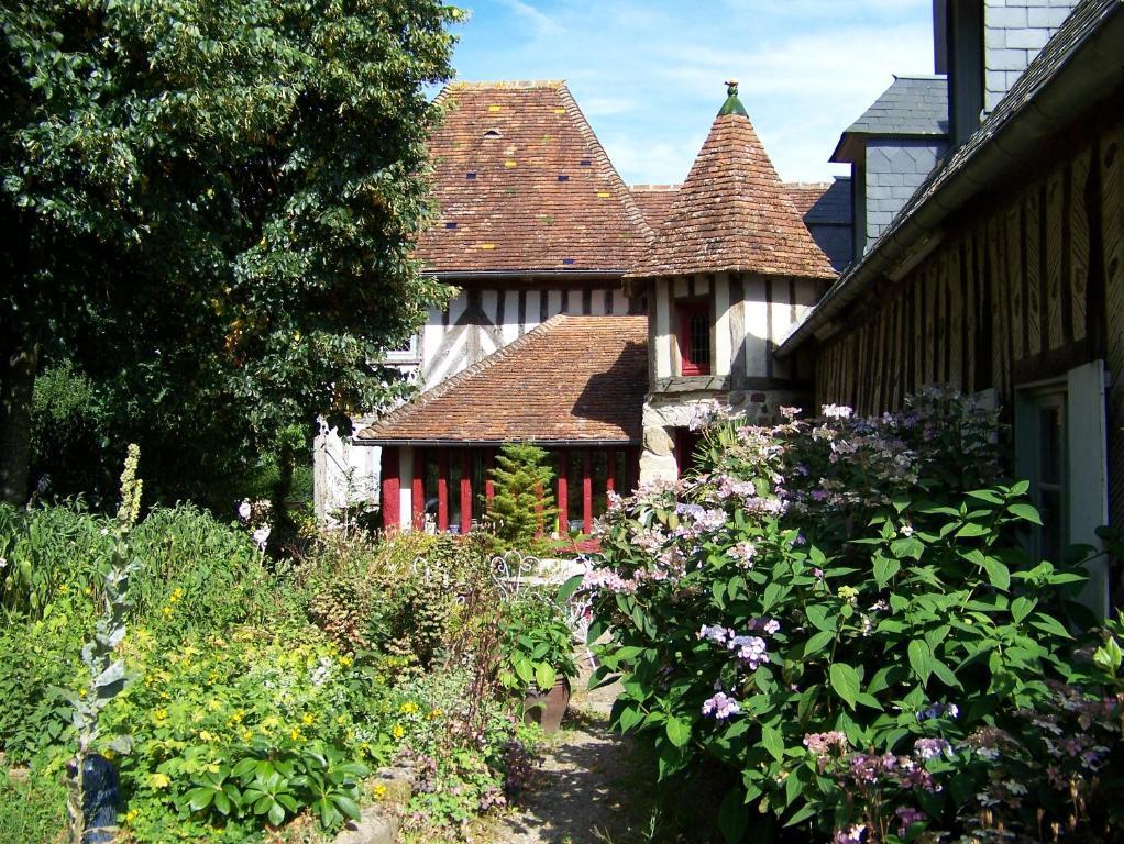 波米尼尔赫里索尼耶雷酒店 Saint-Aubin-de-Bonneval 外观 照片