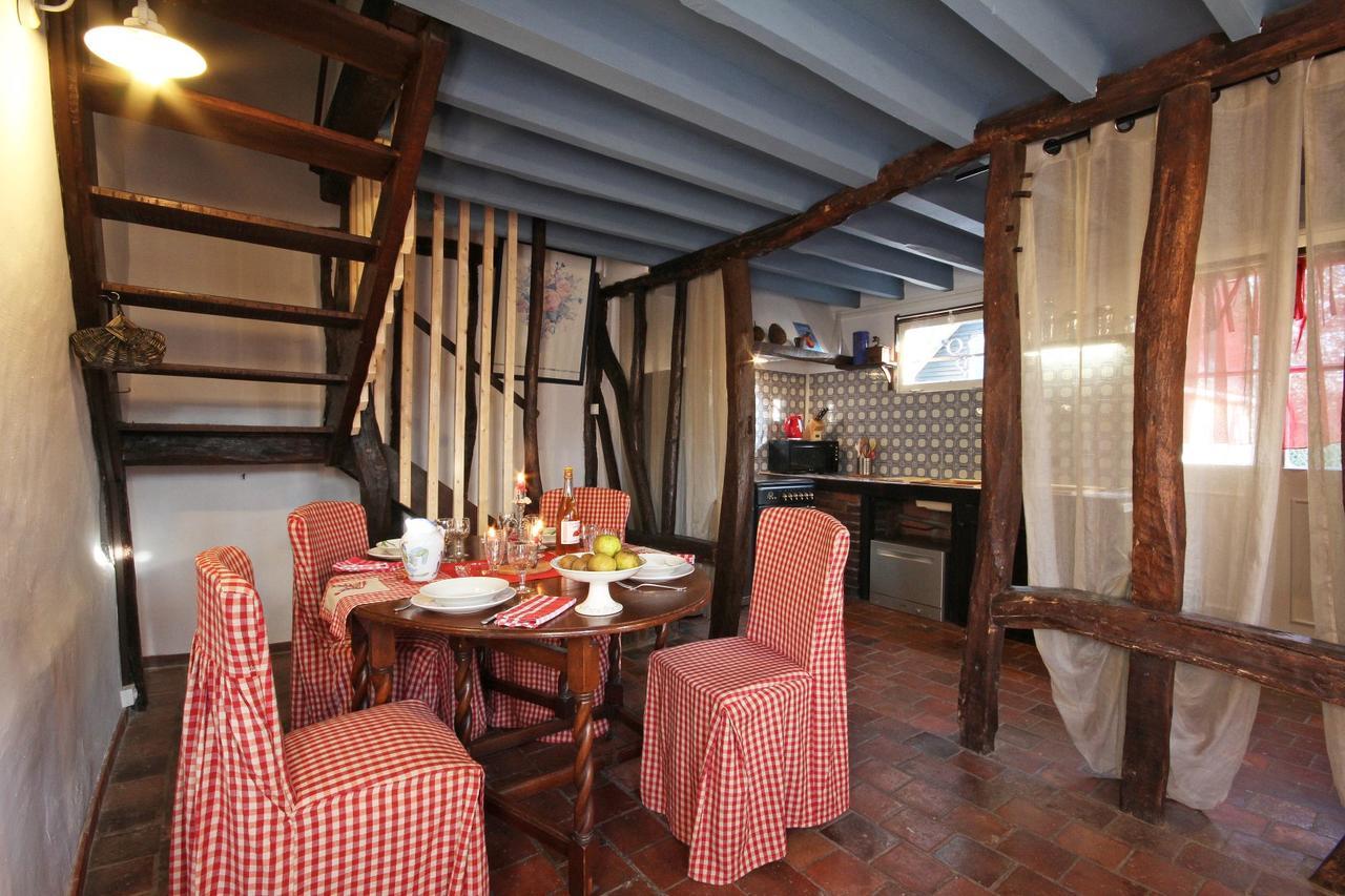 波米尼尔赫里索尼耶雷酒店 Saint-Aubin-de-Bonneval 外观 照片